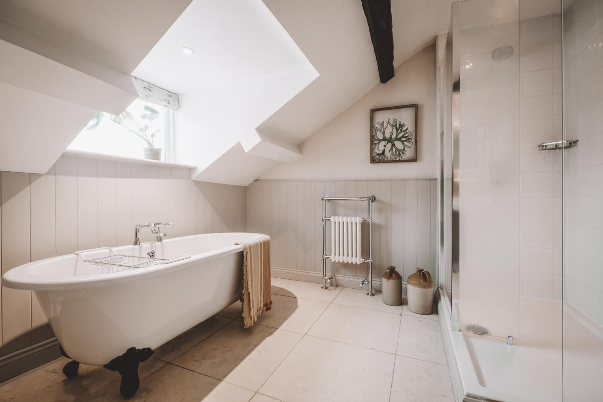 The Hare & Hounds Inn Bowland Bridge Εξωτερικό φωτογραφία