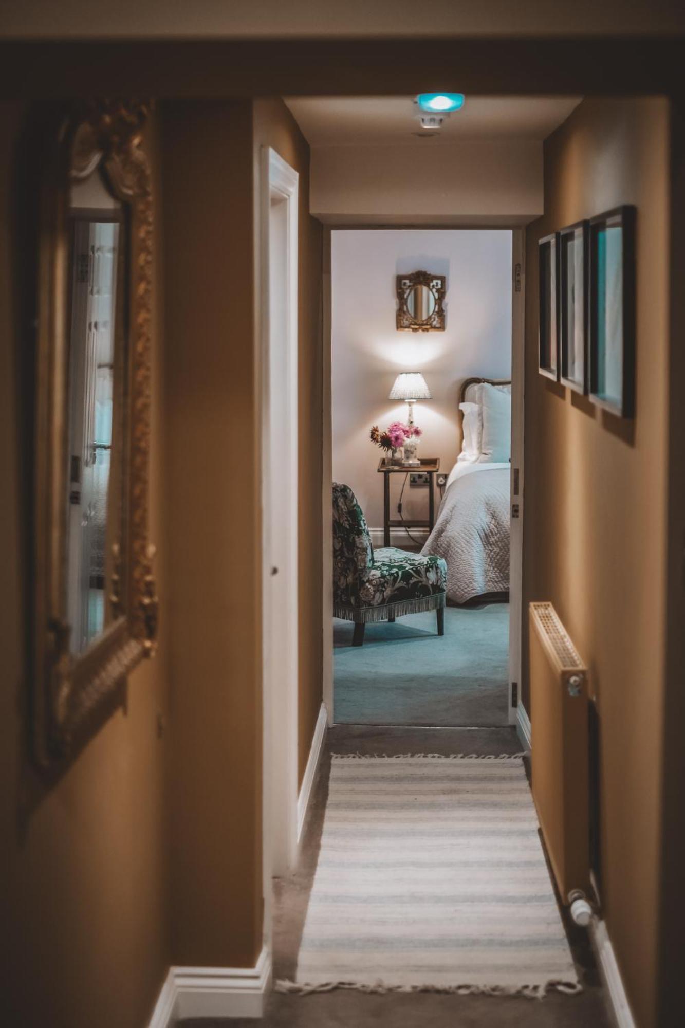 The Hare & Hounds Inn Bowland Bridge Εξωτερικό φωτογραφία
