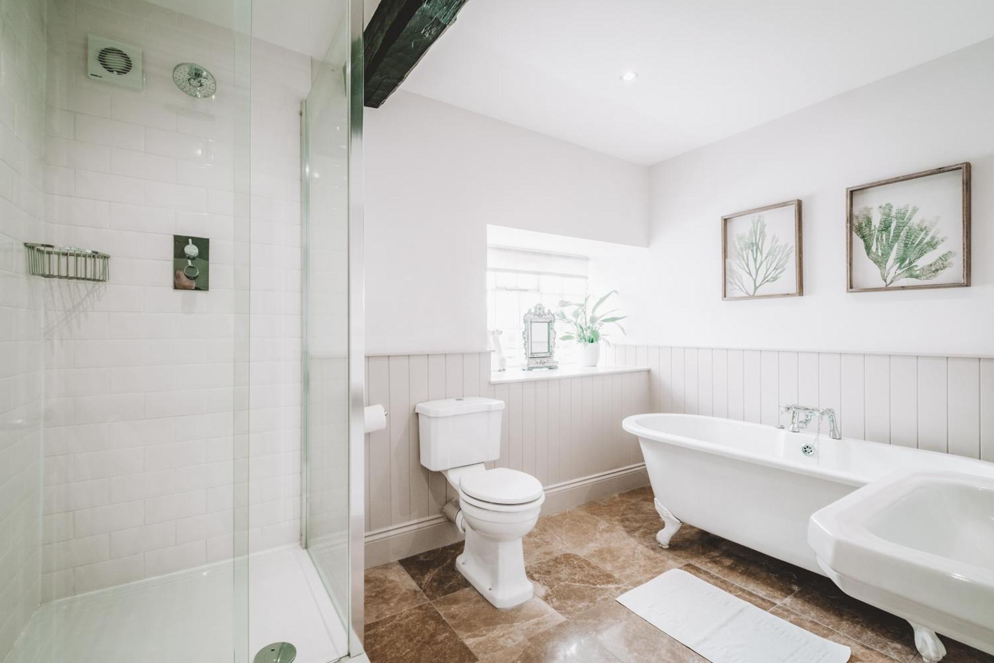 The Hare & Hounds Inn Bowland Bridge Εξωτερικό φωτογραφία