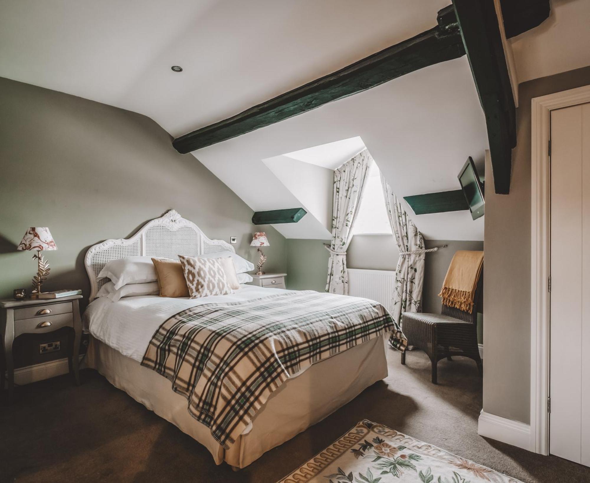 The Hare & Hounds Inn Bowland Bridge Εξωτερικό φωτογραφία